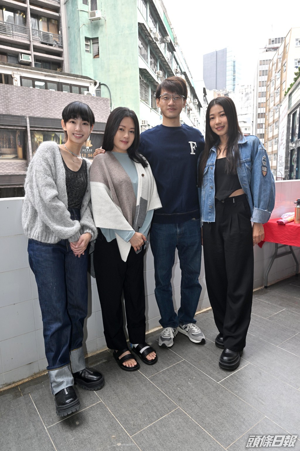 李麗珍演出電影《望月》，同一班後輩相處好好。